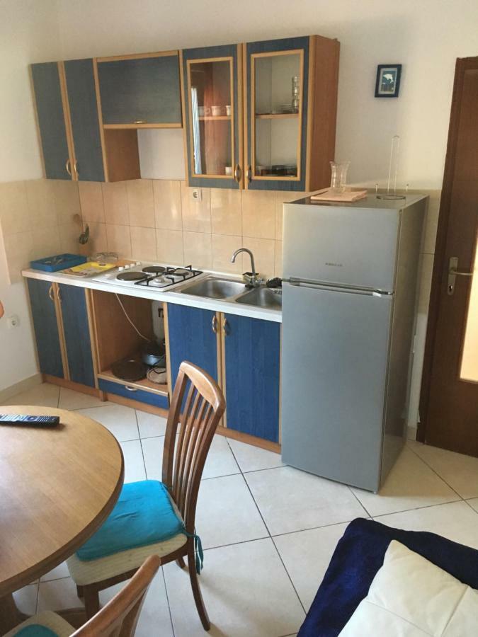 Apartmani Nina 希贝尼克 外观 照片