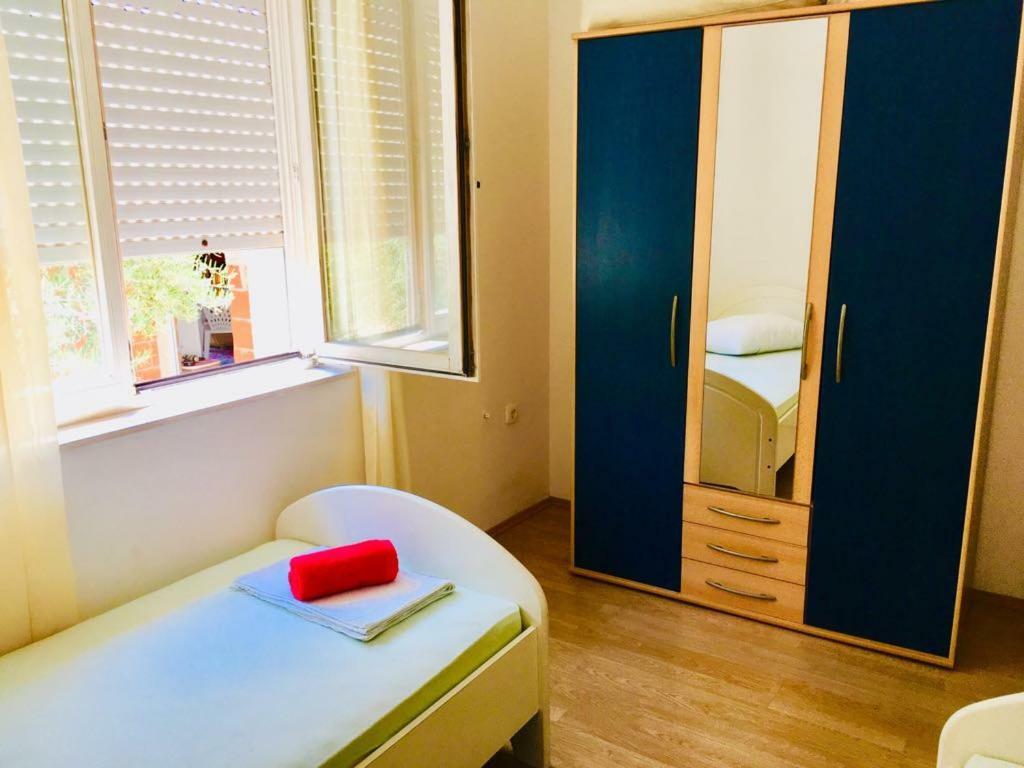 Apartmani Nina 希贝尼克 外观 照片